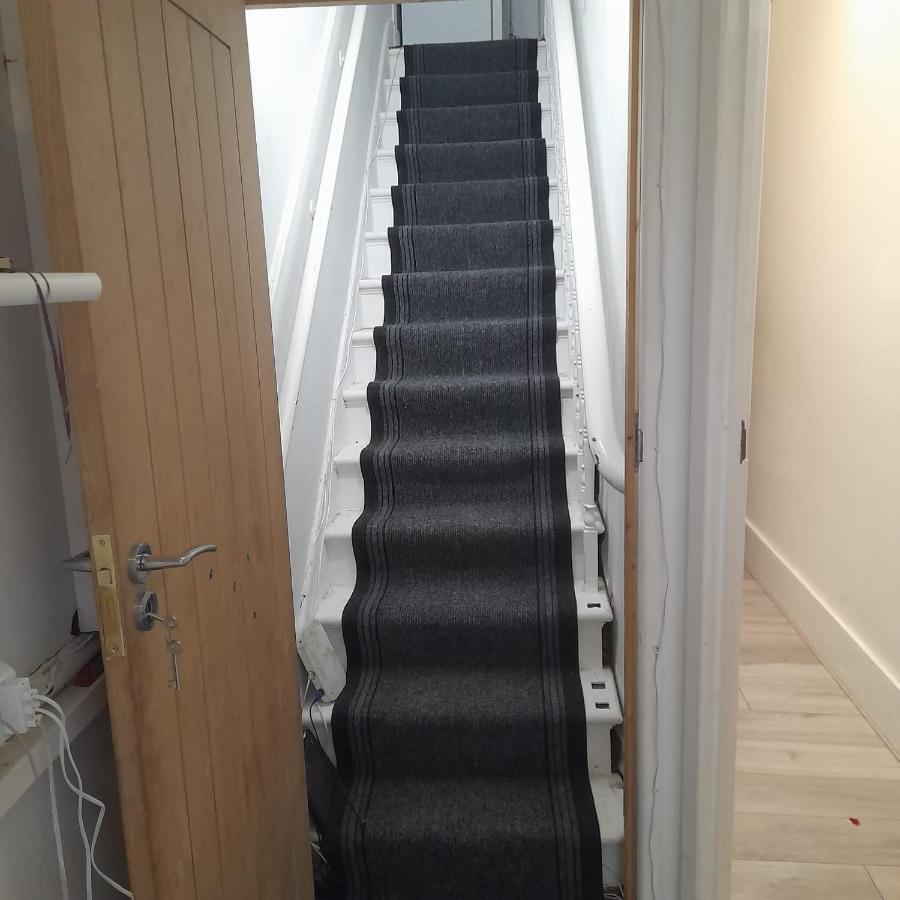 Self-Contained Flat On The 2Nd Floor You Will Share With One Other Guest, In A Family House 2 Minutes Walk From Tufnell Park Station 2Nd Floor With Stairs Londra Esterno foto